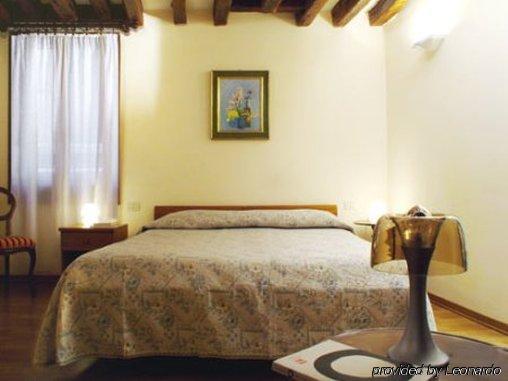 Hotel Astoria Венеция Экстерьер фото