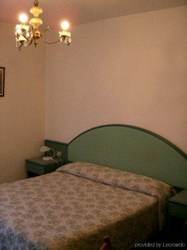 Hotel Astoria Венеция Экстерьер фото